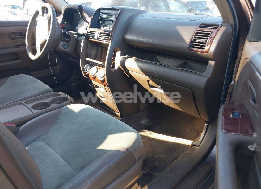 Photo 5 of 2002 Honda Cr-v EX (VIN JHLRD78832C013120)