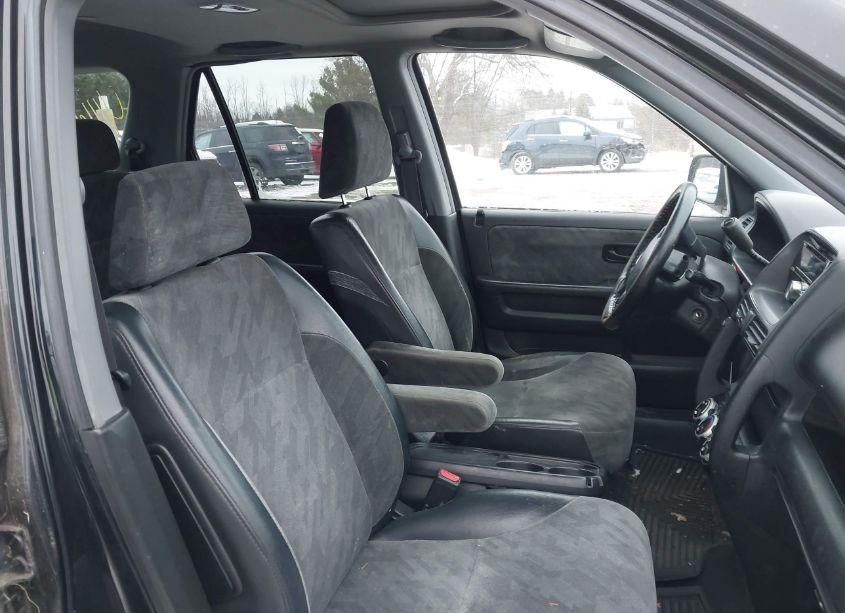 Photo 16 of 2002 Honda Cr-v EX (VIN JHLRD78852C028525)