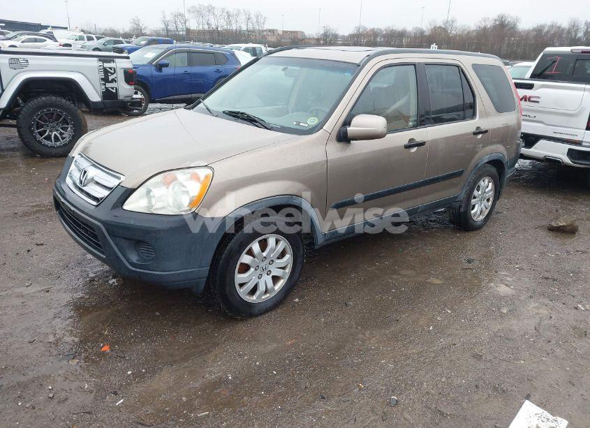 Photo 2 of 2005 Honda Cr-v EX (VIN JHLRD78865C047024)