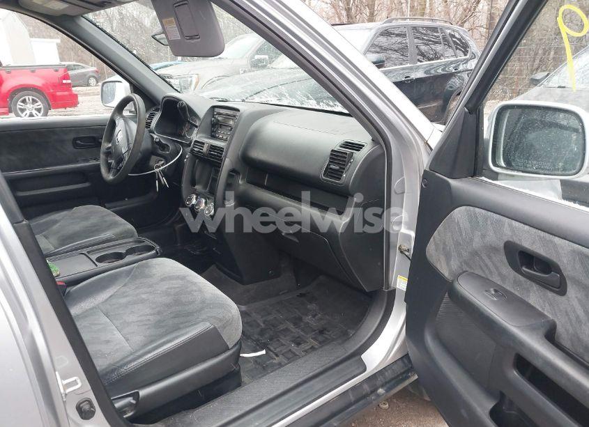 Photo 5 of 2002 Honda Cr-v EX (VIN JHLRD78872C041230)