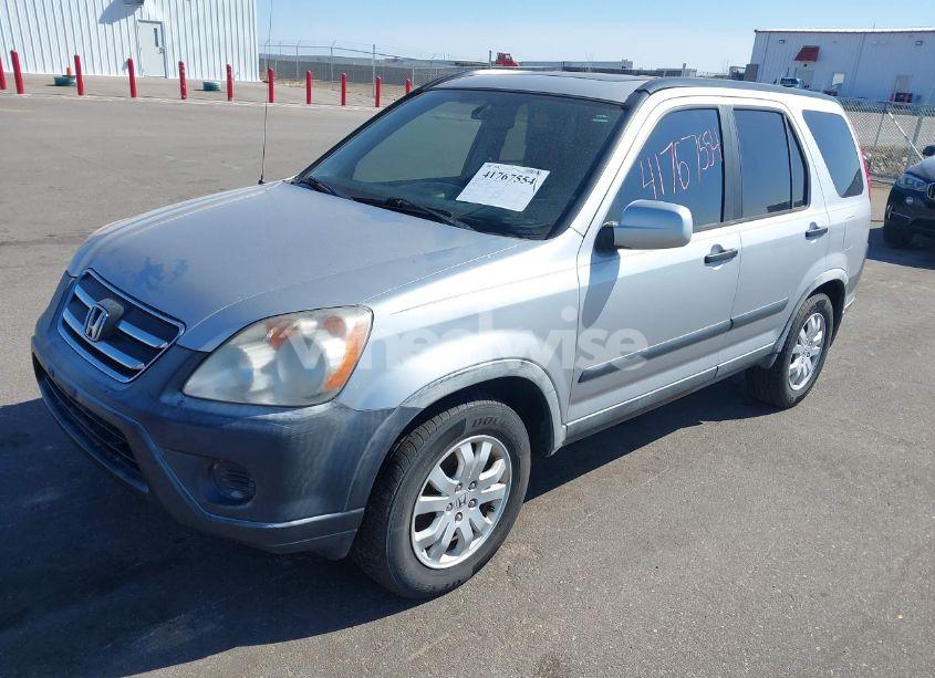 Photo 2 of 2005 Honda Cr-v EX (VIN JHLRD78895C039936)