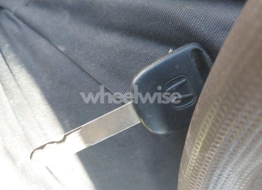 Photo 11 of 2002 Honda Cr-v EX (VIN JHLRD788X2C000557)