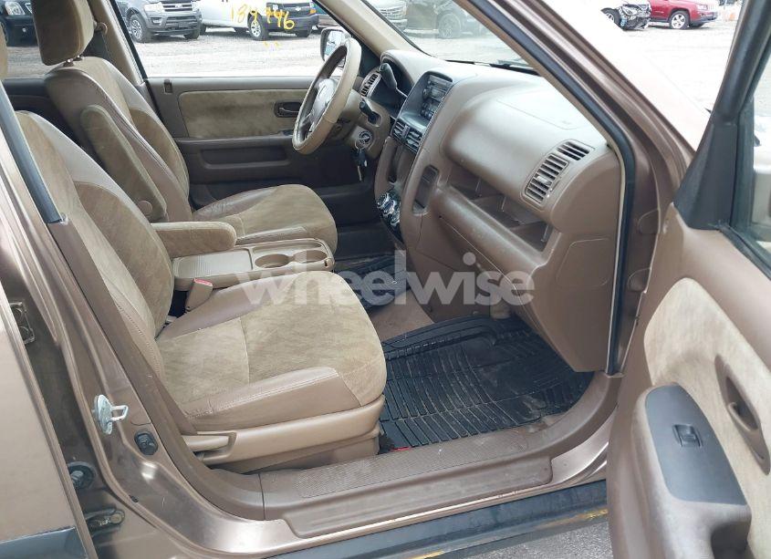 Photo 5 of 2002 Honda Cr-v EX (VIN JHLRD788X2C072925)