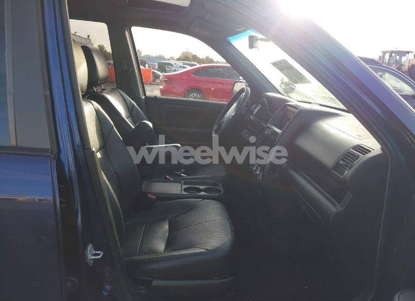 Photo 5 of 2003 Honda Cr-v EX (VIN JHLRD788X3C004142)