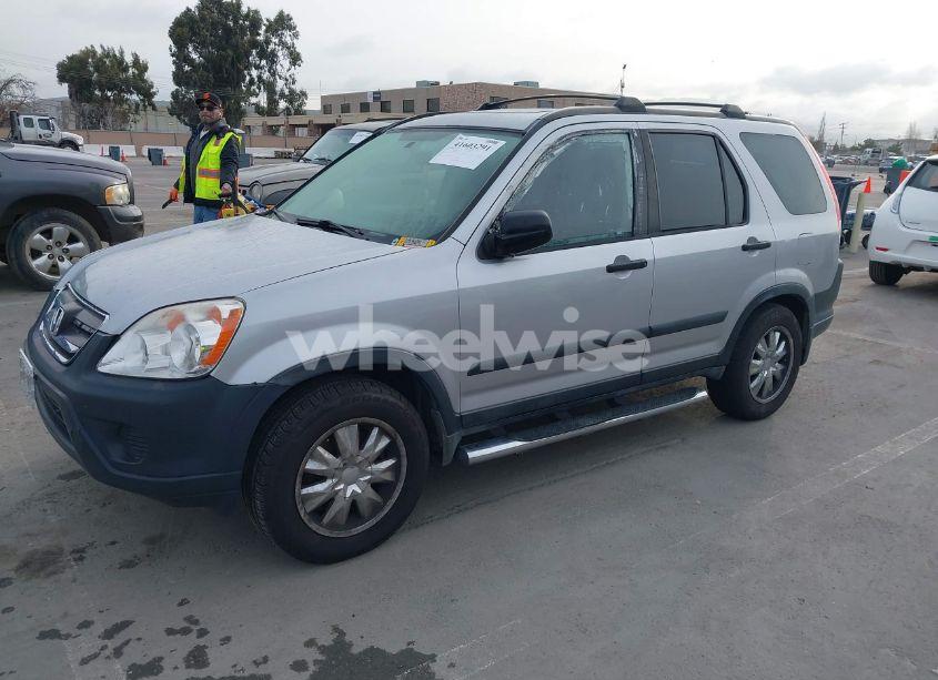 Photo 2 of 2005 Honda Cr-v EX (VIN JHLRD788X5C006959)