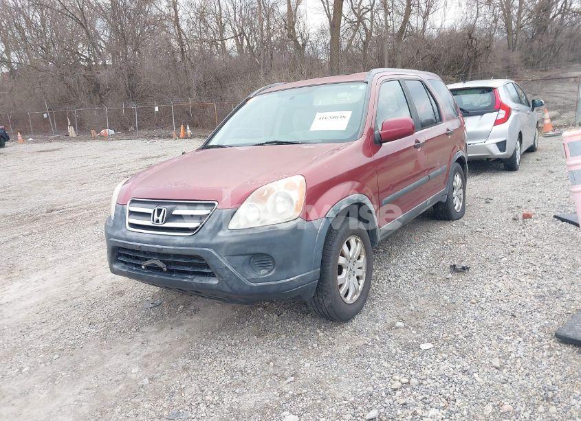 Photo 2 of 2005 Honda Cr-v EX (VIN JHLRD788X5C018626)