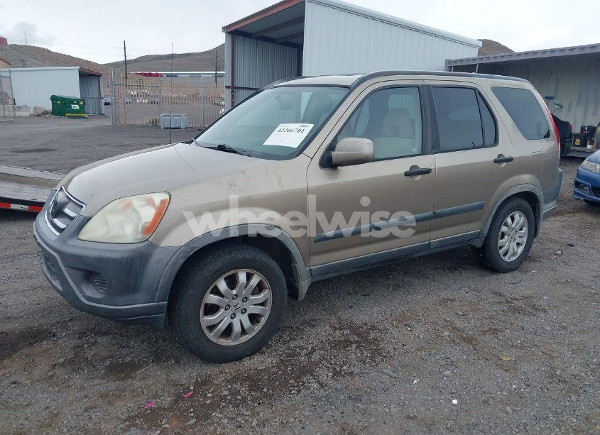 Photo 2 of 2005 Honda Cr-v EX (VIN JHLRD788X5C045339)