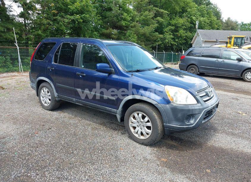 2005 Honda Cr-v EX (VIN JHLRD788X5C048564) main photo