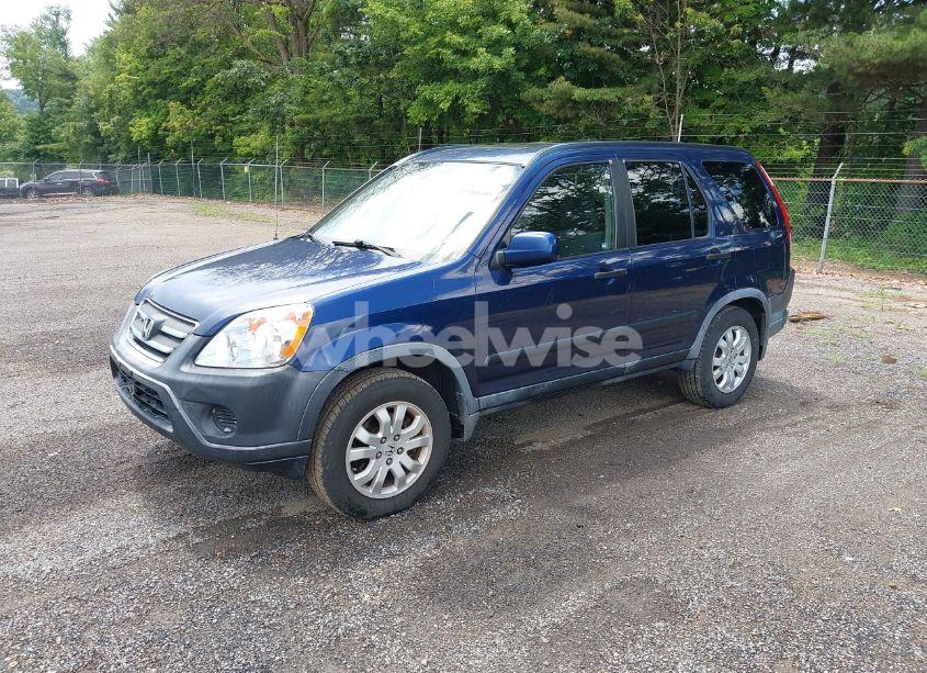 Photo 2 of 2005 Honda Cr-v EX (VIN JHLRD788X5C048564)