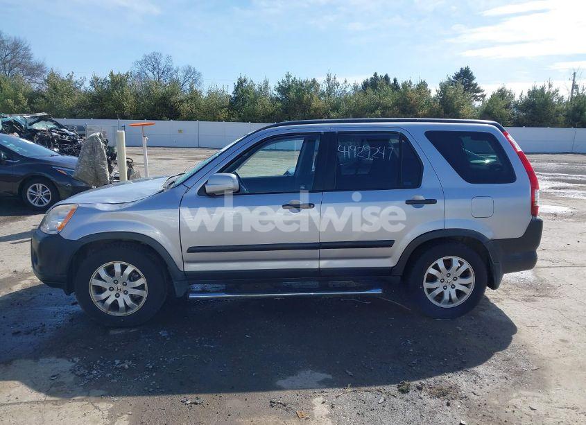 Photo 15 of 2005 Honda Cr-v EX (VIN JHLRD788X5C060570)