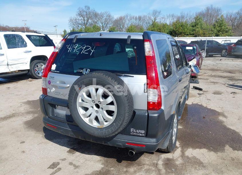 Photo 4 of 2005 Honda Cr-v EX (VIN JHLRD788X5C060570)