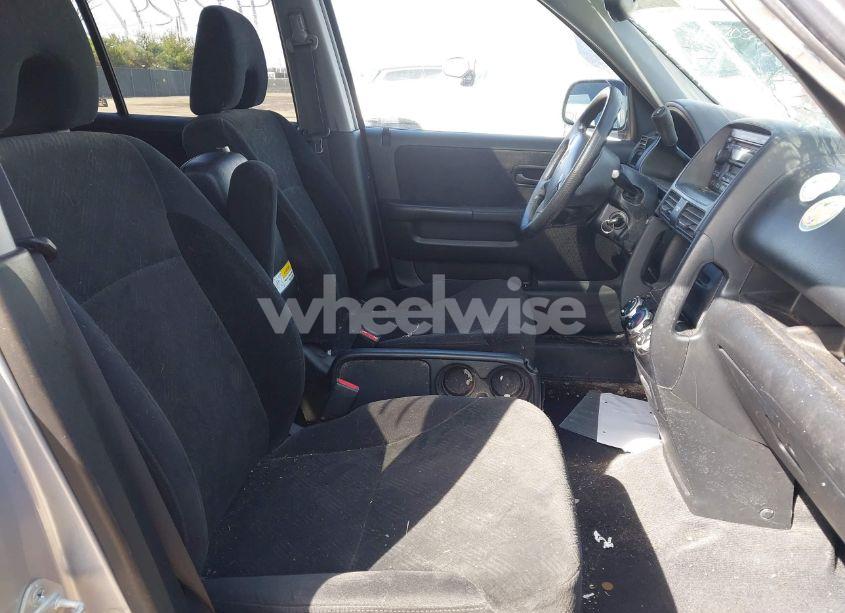 Photo 5 of 2005 Honda Cr-v EX (VIN JHLRD788X5C060570)