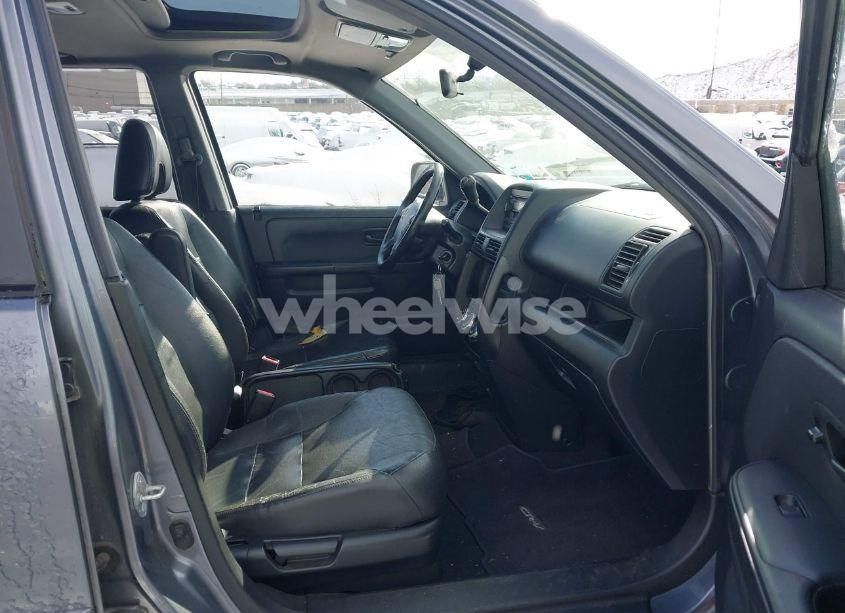 Photo 5 of 2005 Honda Cr-v SE (VIN JHLRD78915C016143)