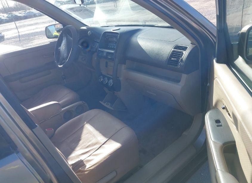 Photo 5 of 2005 Honda Cr-v SE (VIN JHLRD78915C031483)