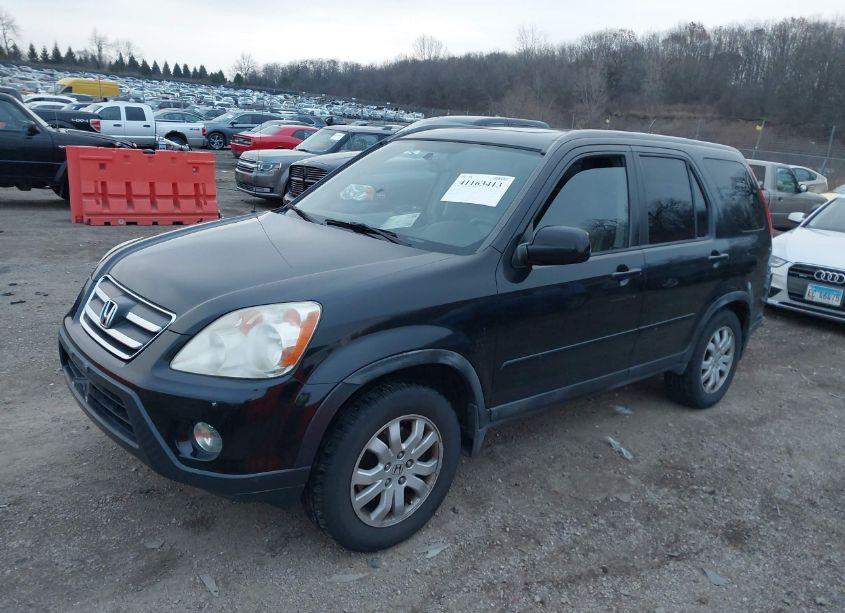 Photo 2 of 2005 Honda Cr-v SE (VIN JHLRD78945C008232)