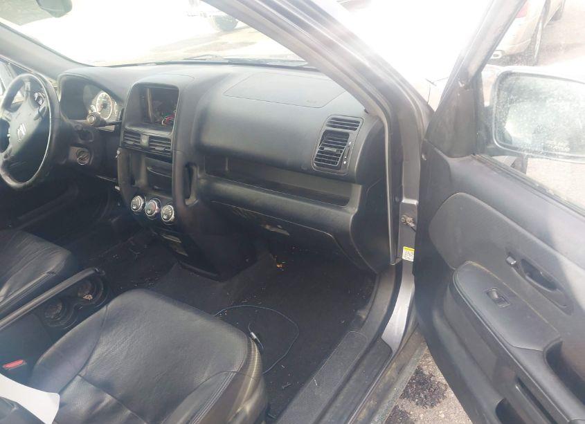 Photo 5 of 2005 Honda Cr-v SE (VIN JHLRD78945C008876)