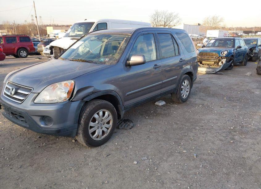 Photo 2 of 2005 Honda Cr-v SE (VIN JHLRD789X5C060433)