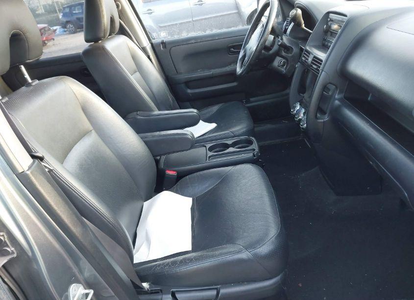 Photo 5 of 2005 Honda Cr-v SE (VIN JHLRD789X5C060433)