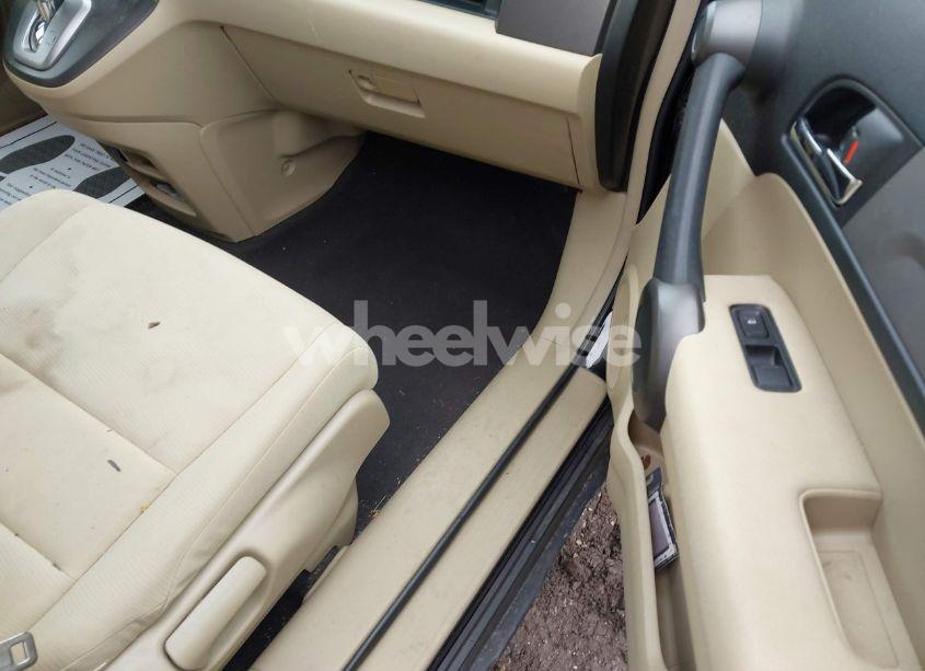 Photo 5 of 2010 Honda Cr-v LX (VIN JHLRE4H34AC015036)