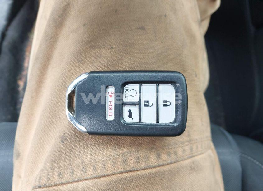 Photo 11 of 2019 Honda Cr-v EX (VIN JHLRW2H50KX017637)