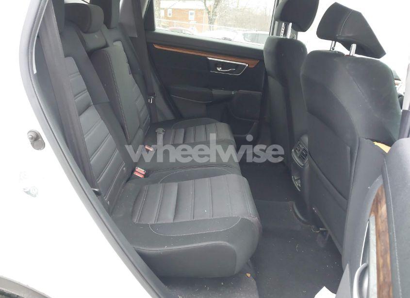 Photo 8 of 2019 Honda Cr-v EX (VIN JHLRW2H50KX017637)