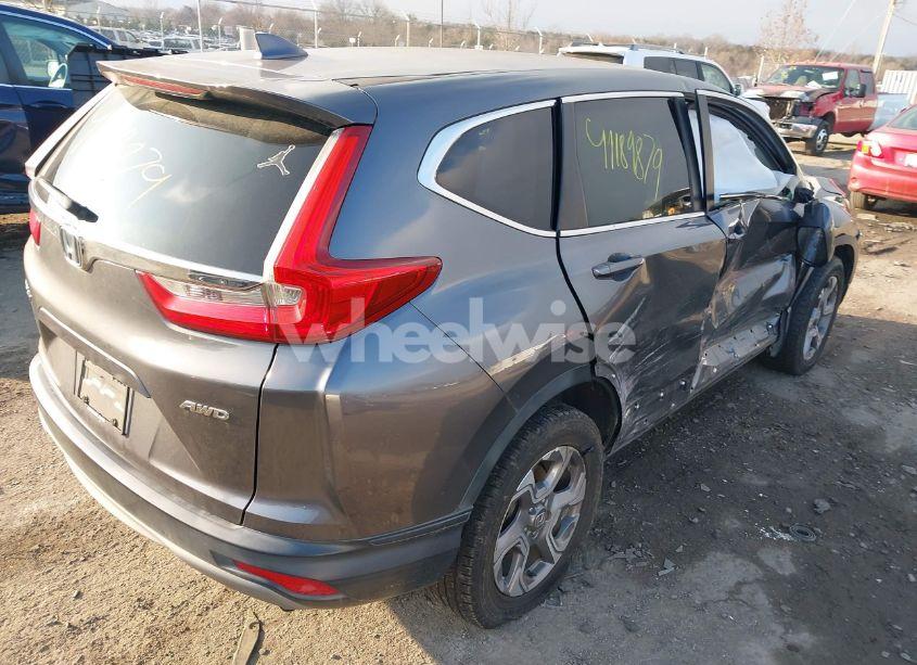 Photo 4 of 2019 Honda Cr-v EX (VIN JHLRW2H51KX016531)