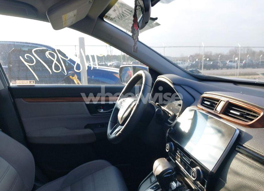 Photo 5 of 2019 Honda Cr-v EX (VIN JHLRW2H51KX016531)