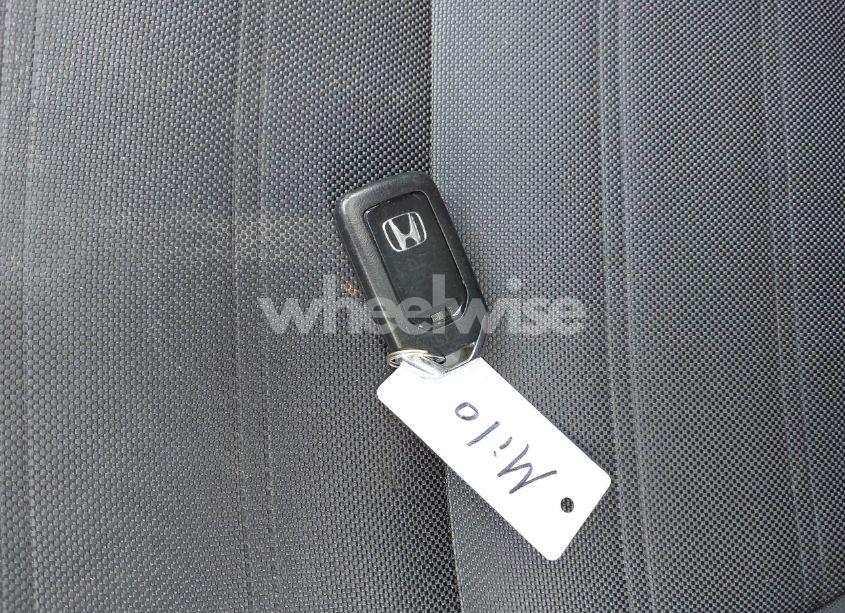 Photo 11 of 2019 Honda Cr-v EX (VIN JHLRW2H57KX018719)