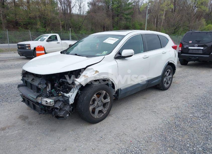 Photo 2 of 2019 Honda Cr-v EX (VIN JHLRW2H57KX018719)