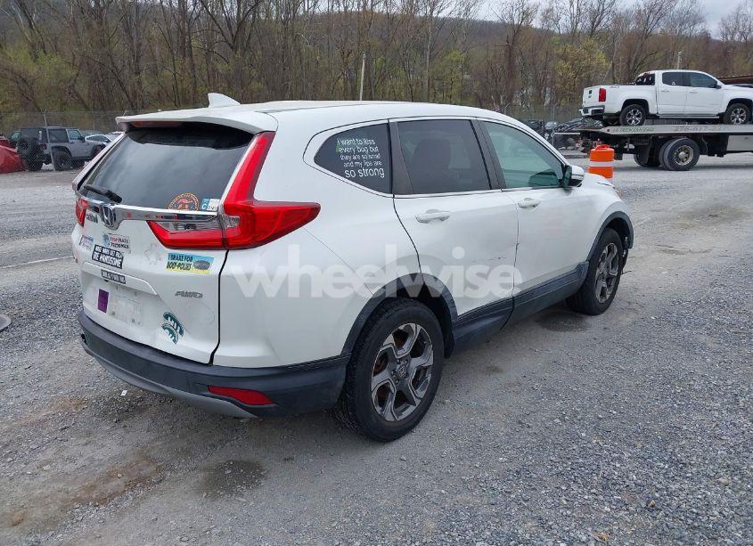 Photo 4 of 2019 Honda Cr-v EX (VIN JHLRW2H57KX018719)
