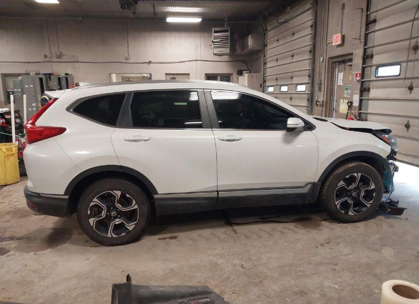 Photo 13 of 2019 Honda Cr-v TOURING (VIN JHLRW2H96KX005348)