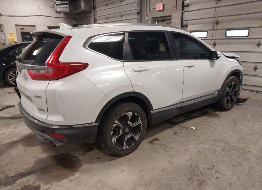 Photo 4 of 2019 Honda Cr-v TOURING (VIN JHLRW2H96KX005348)