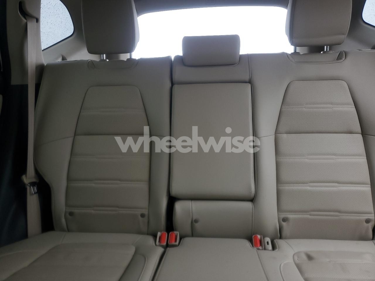 Photo 10 of 2019 HONDA CR-V TOURING (VIN JHLRW2H98KX017159)