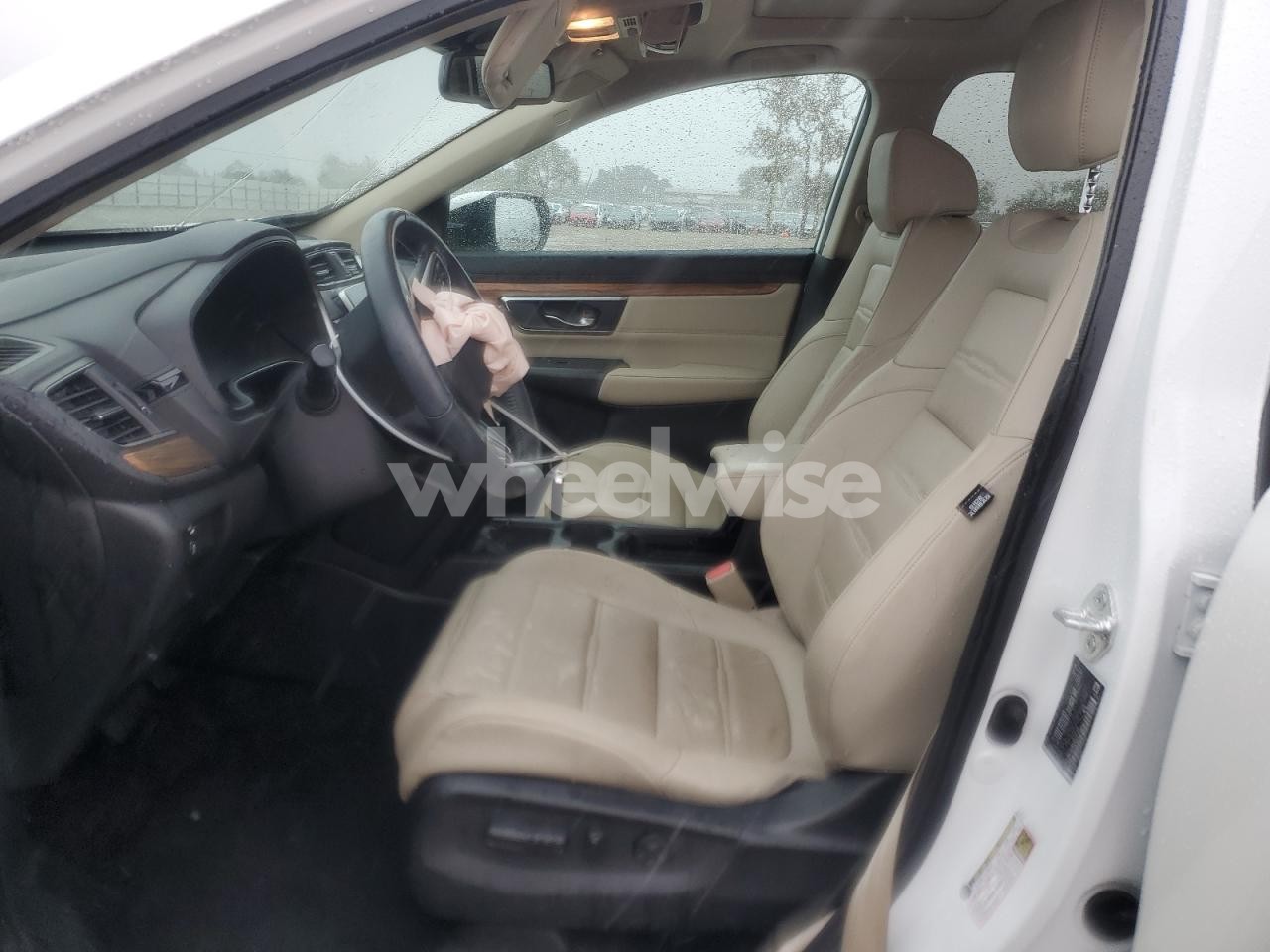 Photo 7 of 2019 HONDA CR-V TOURING (VIN JHLRW2H98KX017159)