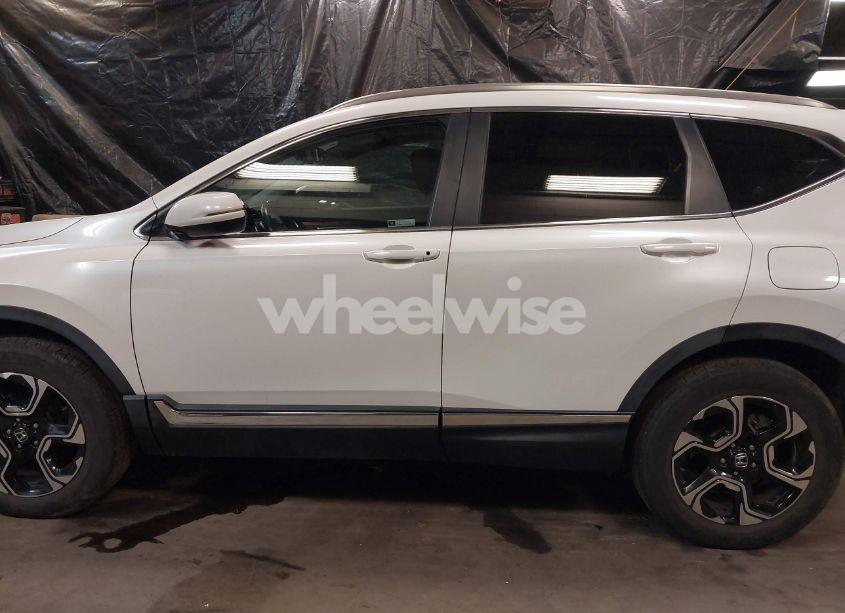 Photo 13 of 2019 Honda Cr-v TOURING (VIN JHLRW2H99KX013329)