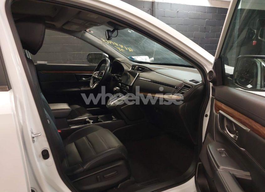 Photo 5 of 2019 Honda Cr-v TOURING (VIN JHLRW2H99KX013329)