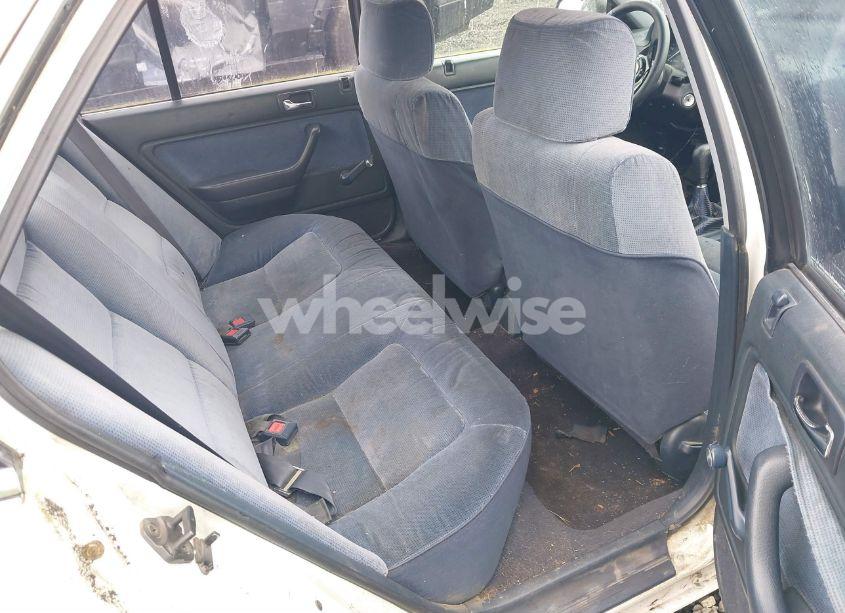 Photo 8 of 1991 Honda Accord DX/LX (VIN JHMCB7548MC028174)