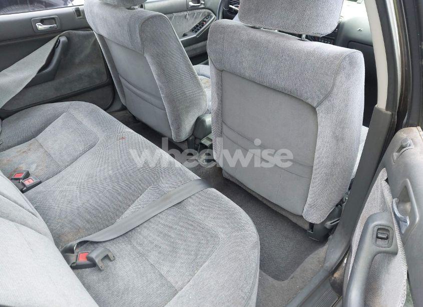 Photo 8 of 1991 Honda Accord LX/EX (VIN JHMCB7653MC090847)