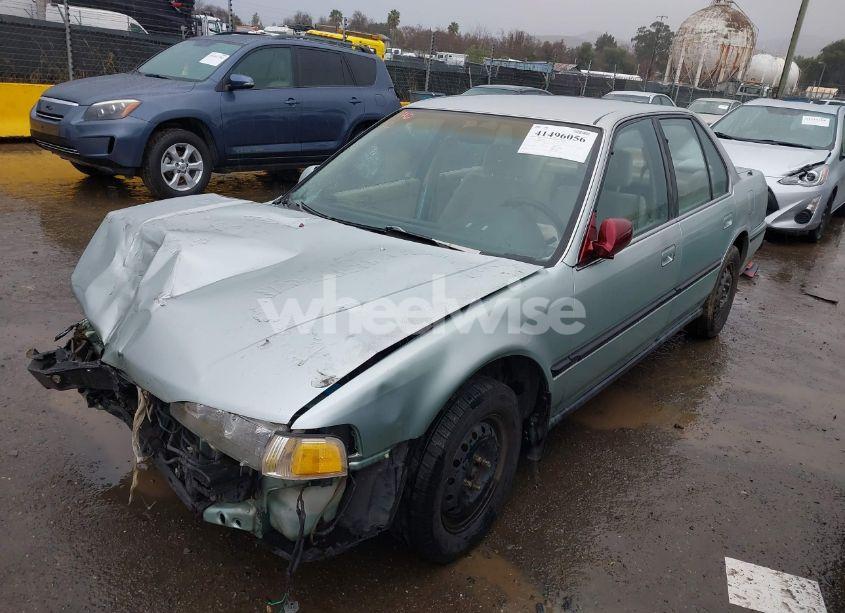 Photo 2 of 1992 Honda Accord LX/EX (VIN JHMCB7654NC058331)