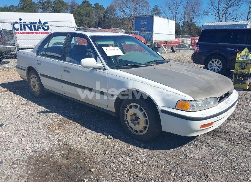 1992 Honda Accord LX/EX (VIN JHMCB7659NC048944) main photo