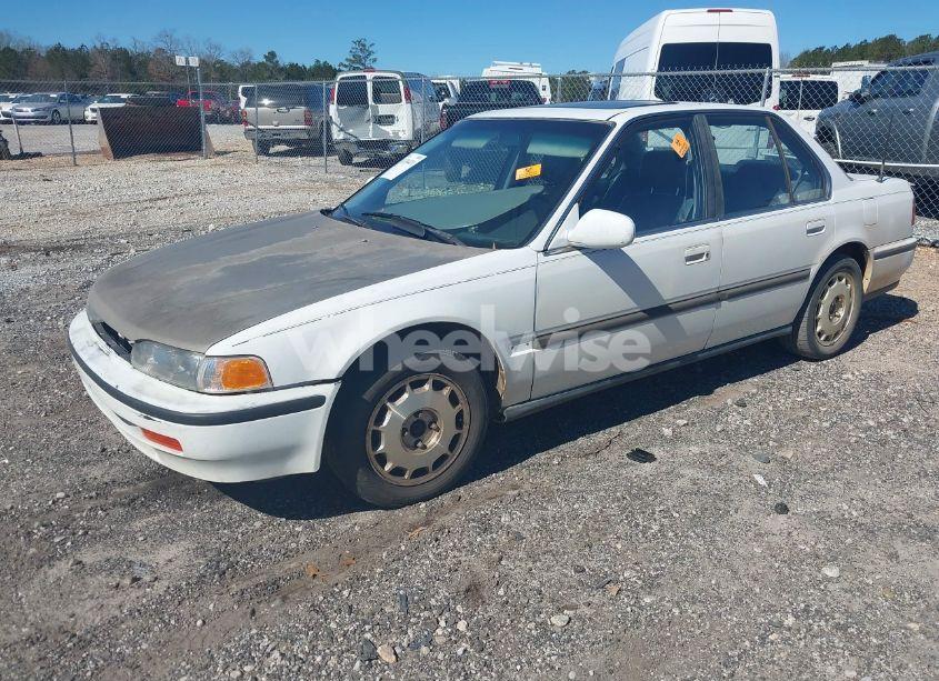 Photo 2 of 1992 Honda Accord LX/EX (VIN JHMCB7659NC048944)