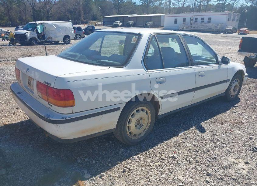 Photo 4 of 1992 Honda Accord LX/EX (VIN JHMCB7659NC048944)