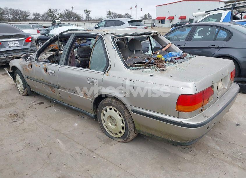 Photo 3 of 1993 Honda Accord EX (VIN JHMCB7672PC058624)