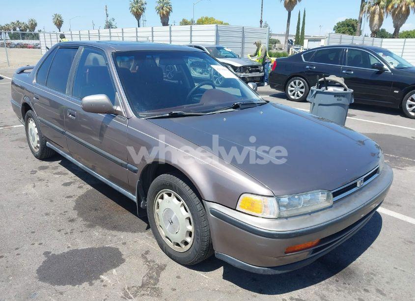1992 Honda Accord EX/EX-R (VIN JHMCB7676NC016583) main photo