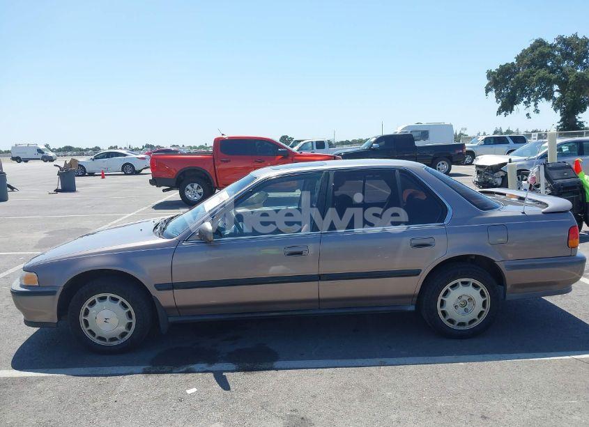 Photo 14 of 1992 Honda Accord EX/EX-R (VIN JHMCB7676NC016583)