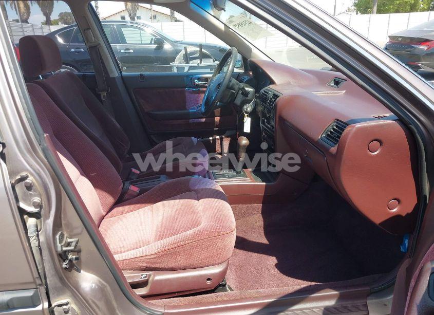 Photo 5 of 1992 Honda Accord EX/EX-R (VIN JHMCB7676NC016583)