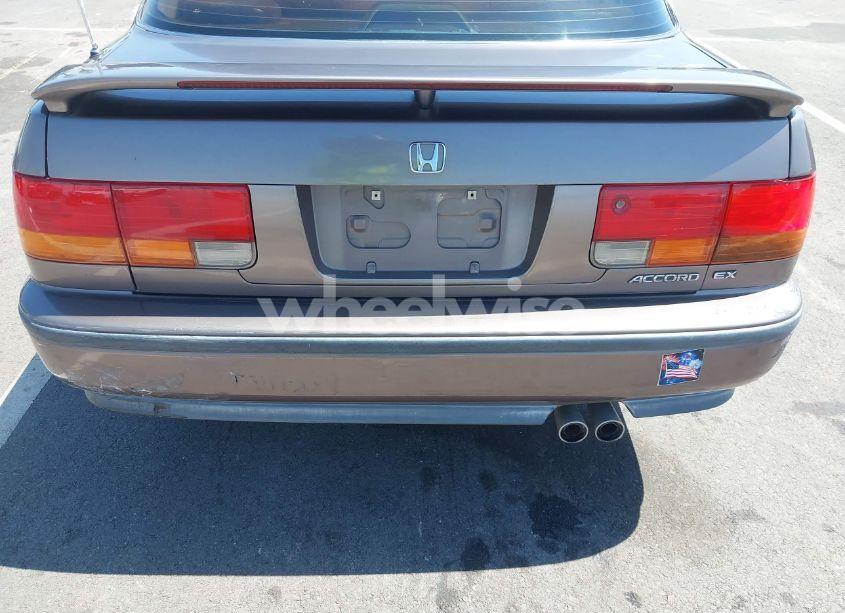Photo 6 of 1992 Honda Accord EX/EX-R (VIN JHMCB7676NC016583)