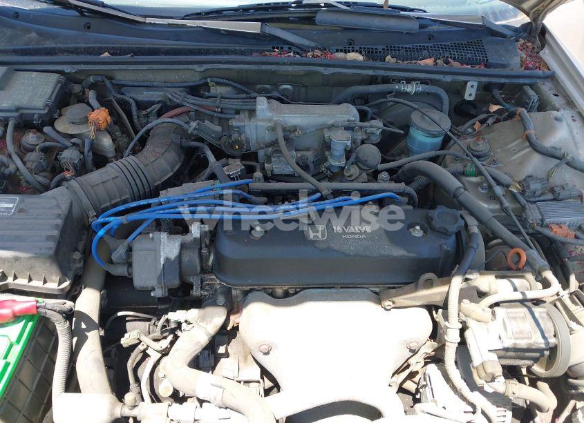 Photo 10 of 1993 Honda Accord SE (VIN JHMCB7681PC045579)