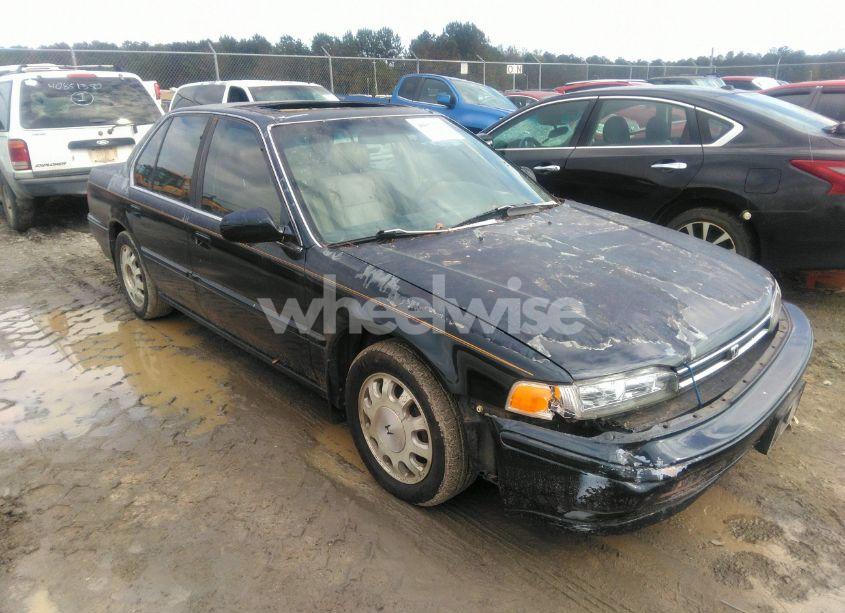 1993 Honda Accord SE (VIN JHMCB7686PC030883) main photo