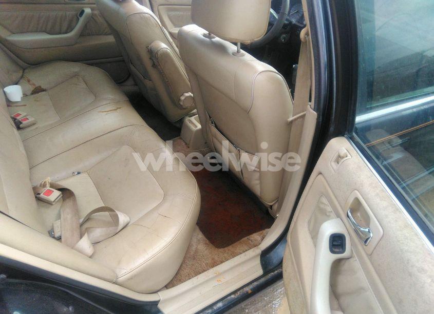 Photo 8 of 1993 Honda Accord SE (VIN JHMCB7686PC030883)